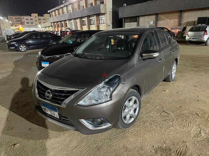 Nissan Sunny 2022 4