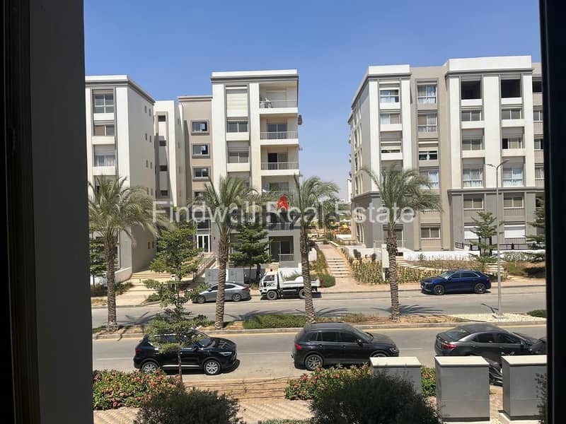 Hyde Park (HPR) New Cairo Compound دوبلكس أرضي للبيع كمبوند هايد بارك  التجمع الخامس 1