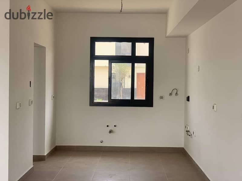 Middle townhouse for rent in Al Burouj Compound in Shorouk, fully finished, at a snapshot price 1