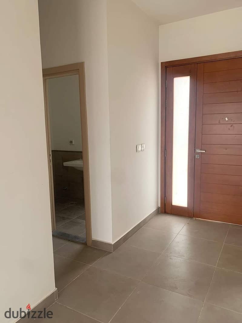 Middle townhouse for rent in Al Burouj Compound in Shorouk, fully finished, at a snapshot price 2