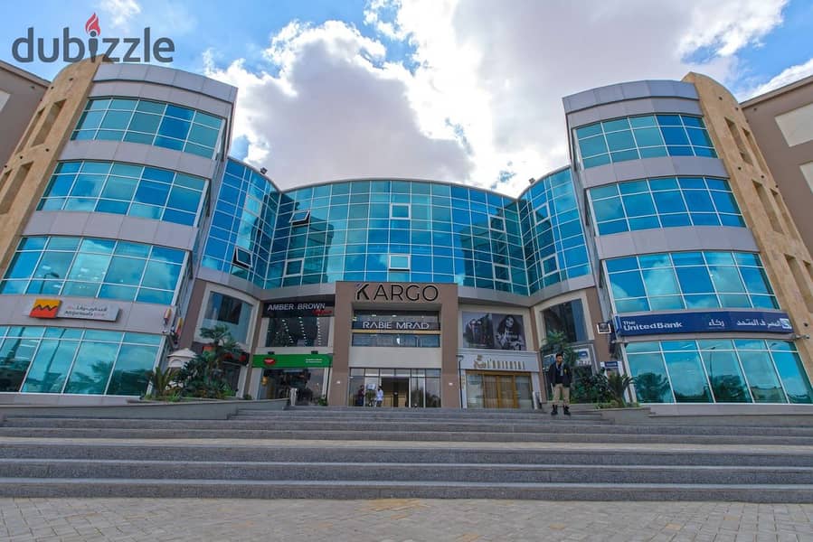 للايجار محل 55  متر متشطب بالكامل في كارجو مول بقلب الشيخ زايد على شارع الشباب مباشرة - Kargo Mall Zayed 6