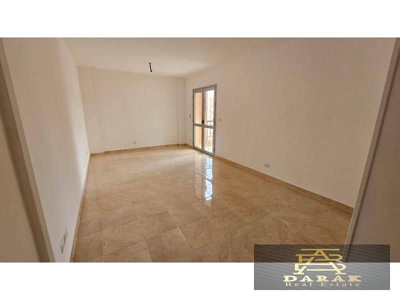 **Prime Apartment for Sale in Madinaty, 107 sqm, Garden View, B8, Facing Services** 3