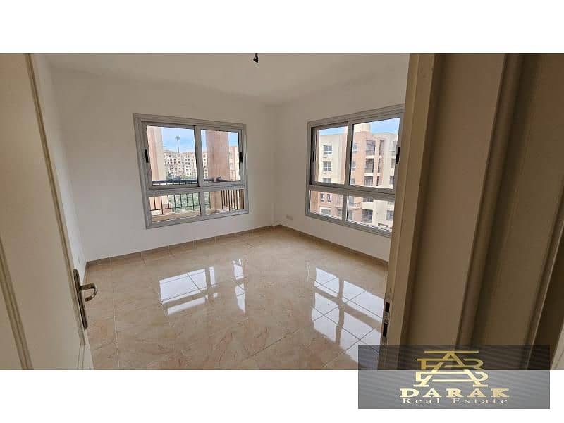 **Prime Apartment for Sale in Madinaty, 107 sqm, Garden View, B8, Facing Services** 8