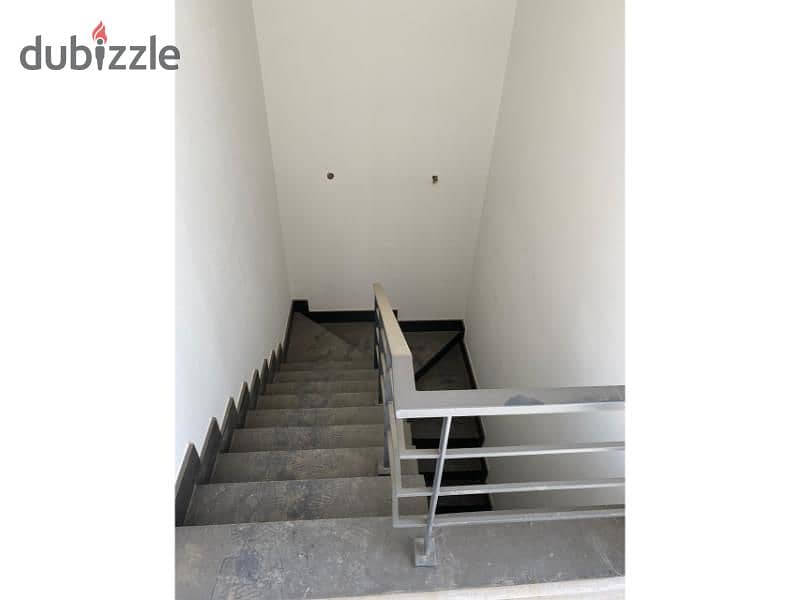 Town House Middle 245 m for rent in  ( Al Burouj ) 6