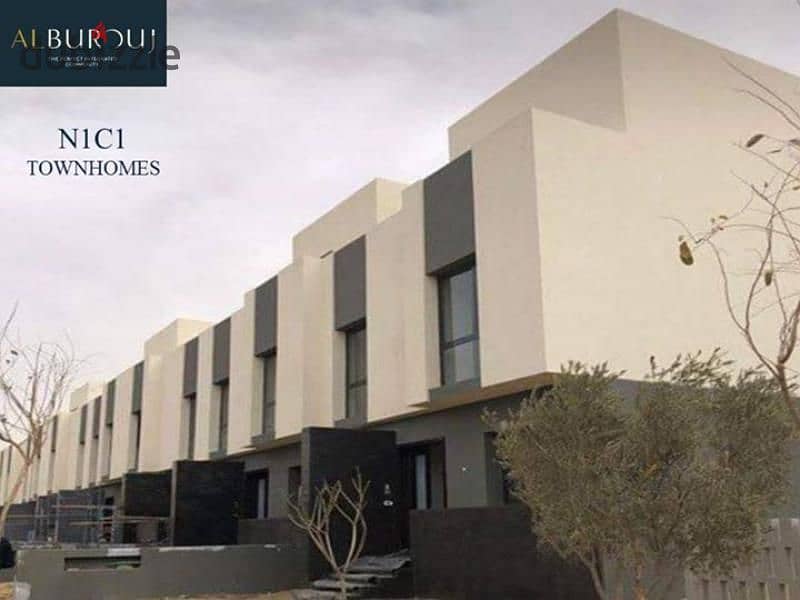 للإيجار تاون هاوس ميدل 245م  في Compound Al Burouj 16