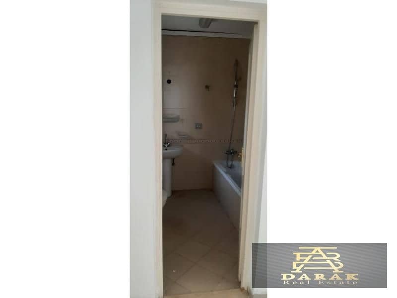 A prime apartment for rent in Madinaty, 211 sqm, garden view, B1, directly in front of the club. 8