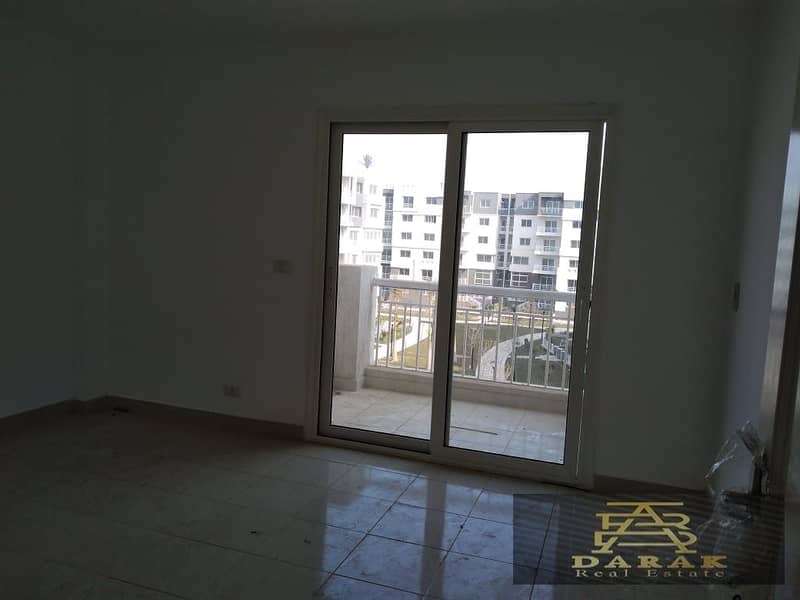 For Sale: 4-Bedroom Apartment in a Prime Location at a Great Price - Madinaty 4