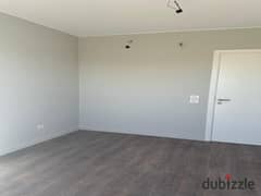 Studio for rent in o west