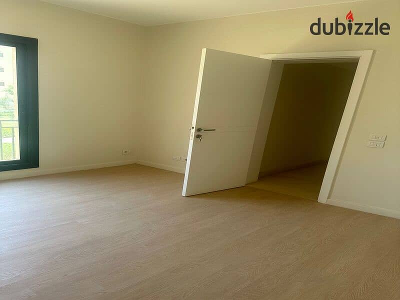 Studio for rent in o west 2