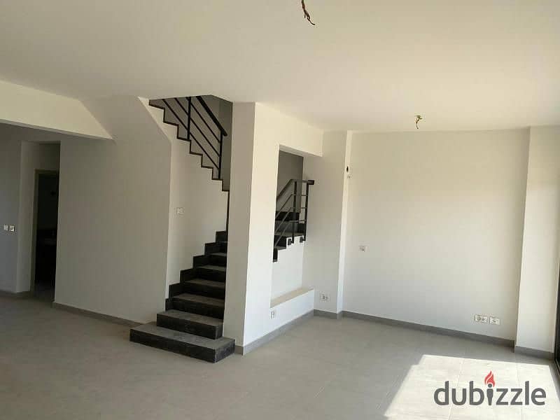 Town House Middle 245 m for rent in  ( Al Burouj ) 19