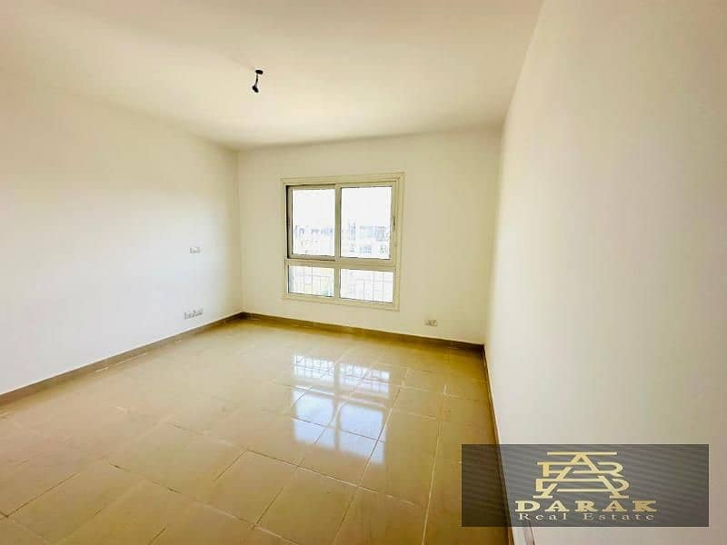 For Rent in Madinaty: 165 sqm Apartment with Garden View in B10 11