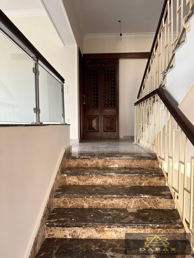 Villa C3 for sale in Madinaty with kitchen and air conditioning, in the vicinity of the Four Seasons. 8