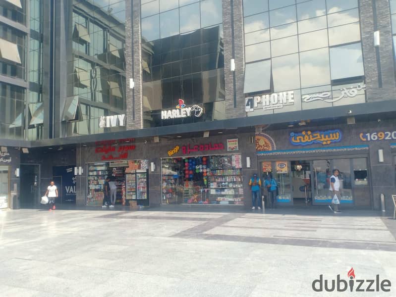 Immediate receipt store,  ground, in the strongest malls in Shorouk, Town Center Mall, 12-month facilities 1