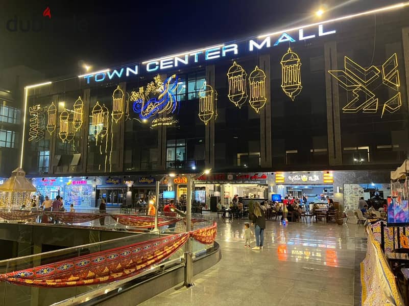 A shop for rent in Shorouk, area of ​​77 square meters, in a distinguished location in the most distinguished and densely populated mall in Shorouk. 3