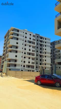 For sale, an apartment of 99.5 square meters at a special price, with payment facilities available, in the new Degla Division, Zahraa El Maadi