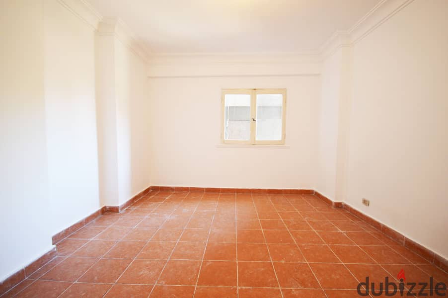 Apartment for sale - Bolkley - area 185 full meters 10