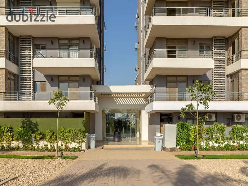 Ground floor duplex with garden for sale in front of Cairo International Airport for sale with a 40% discount and in installments without interest 3