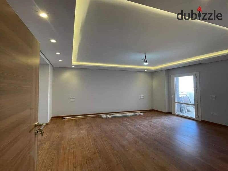 Ground floor duplex with garden for sale in Creek Town Compound, New Cairo 14