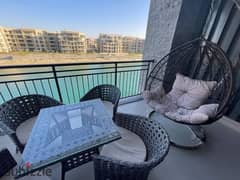 شاليه للبيع على المارينا مباشرة مفروش مودرن في مراسي مارينا 1 الساحل الشمالي Marassi Marina 1 0