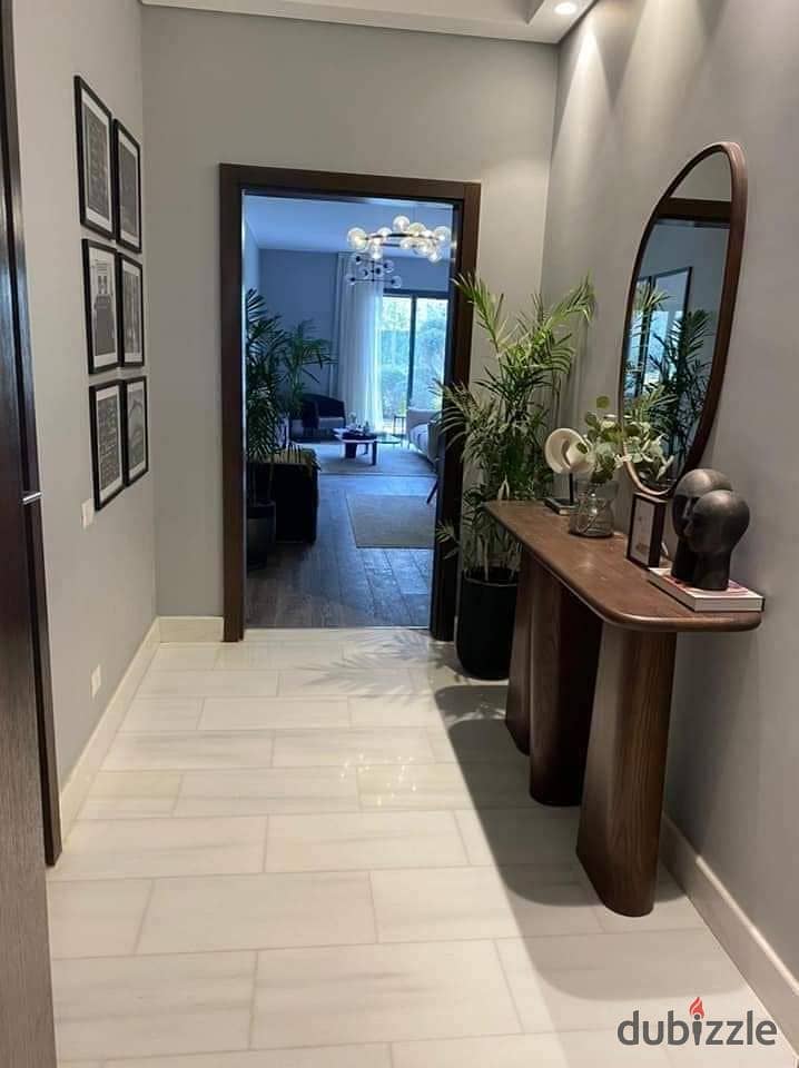 At a very special price Duplex with garden, fully finished and immediate delivery, directly in front of the International Medical Center Al Burouj 1