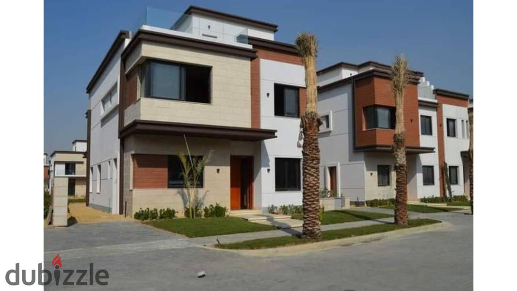 Townhouse 237m for sale in Azzar 1 With Installments Resale Prime Location 3