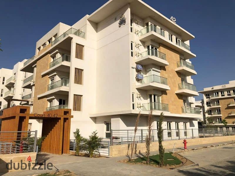 Duplex 240 m with a 122 m garden, immediate delivery in Sheikh Zayed, Mountain View, installments 1