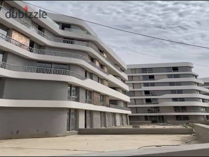 3-bedroom apartment for sale in a full-service compound, Bloomfields Compound, directly next to Madinaty, delivery at the end of the year - Bloomfield 7