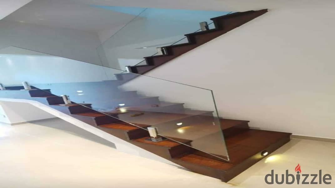 For sale, immediate receipt, penthouse 161 sqm with roof 132 sqm in Galleria in New Cairo 3