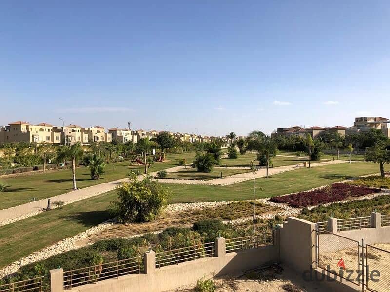 فيلا 1184م ب جولف فيوز GOLF VIEW بالم هيلز بالتقسيط بحمام سباحه خاص 0