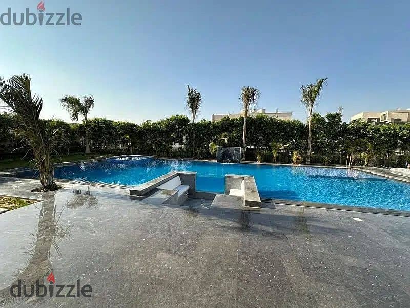 View and receive immediately a resale independent villa of 1200 m with a swimming pool in Sheikh Zayed in Karma 4 in front of Al-Ahly Club 0