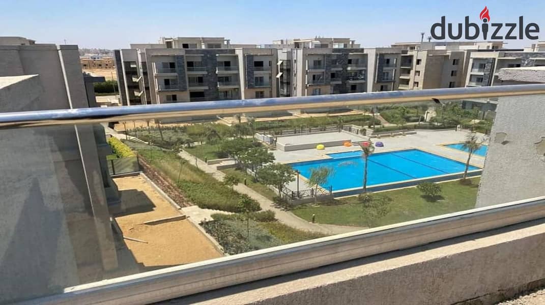 For sale, a 3-bedroom apartment, immediate delivery, next to the American University AUC, in Galleria, New Cairo 1