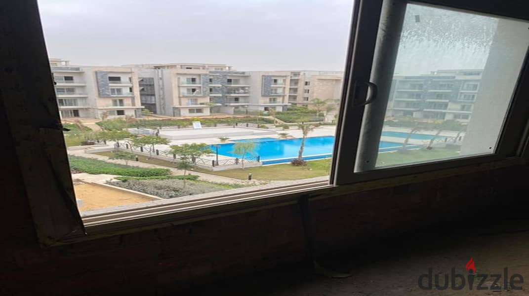 Immediate receipt apartment at a special price in the Golden Square area, Galleria Compound 7