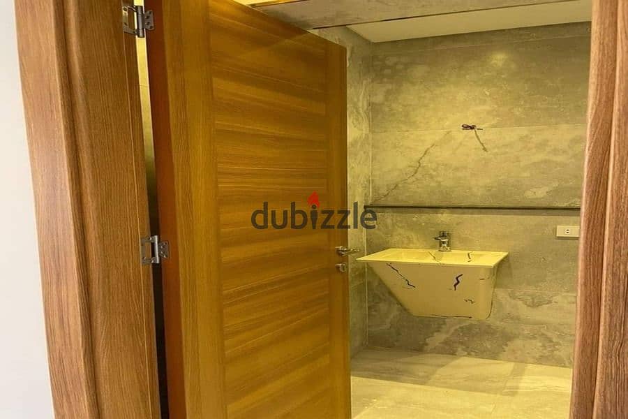 4-room duplex for sale in New Cairo, Creek Town, directly in front of Al-Rehab entrance 9