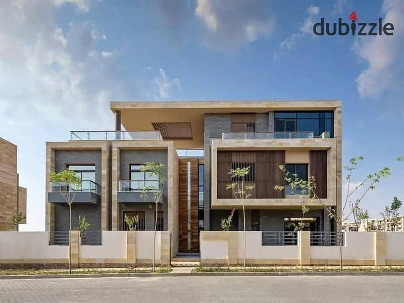 For sale in an excellent location in the heart of Mostakbal City, with the largest developers, I own Svillas with a down payment of 750 thousand 5