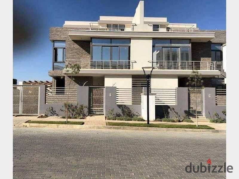 For sale in an excellent location in the heart of Mostakbal City, with the largest developers, I own Svillas with a down payment of 750 thousand 8