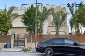 امتلك اخر فيلا 406 متر بحمام سباحه خاص بالتقسيط علي 8 سنين في THE CROWN PALM HILLS الشيخ زايد 0