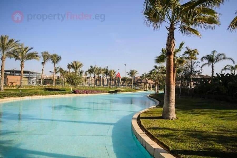 للبيع في الجولدن سكوير شقه متشطبة بالتكيفات و المطبخ من حسن علام Hassan Alaam Compound 2