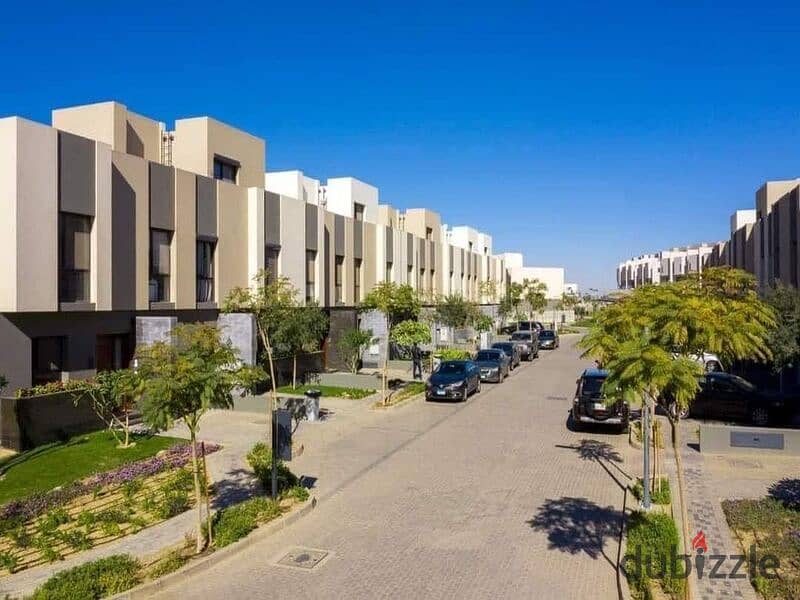 Duplex with roof fully finished ready to move for sale in compound al burouj 6