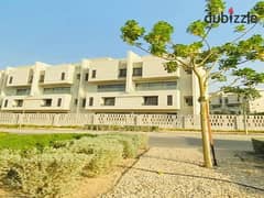 Townhouse villa in Al Burouj Compound in front of the International Medical Center