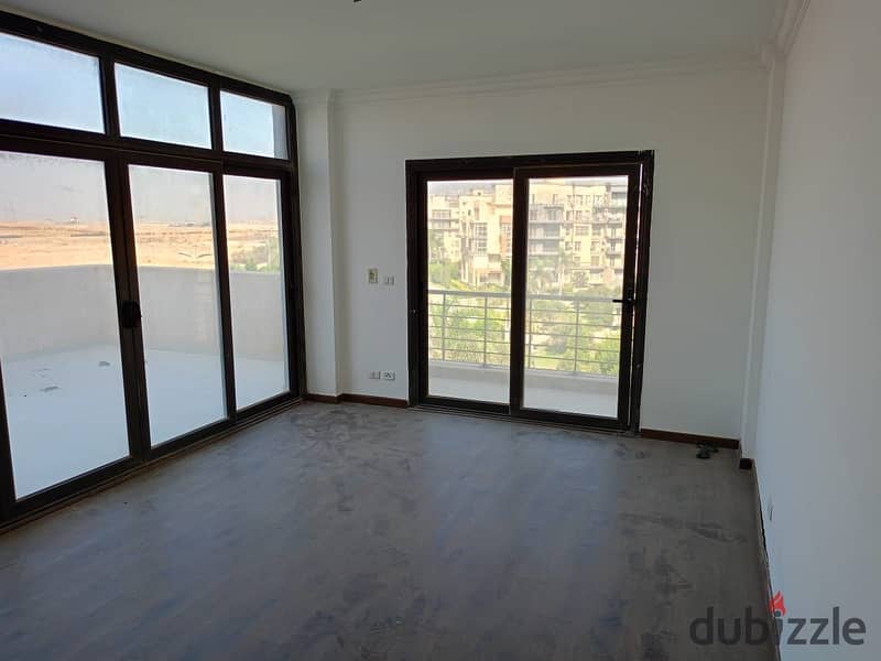 For rent in Madinaty, a luxury duplex with an area of ​​​​440 square meters, the first residence 3