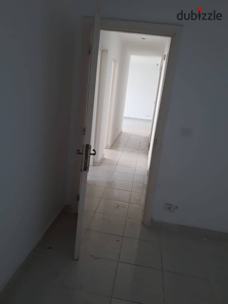 Apartment for rent in madinaty at phase B6 close to service 4