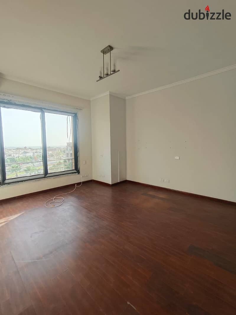 For sale Penthouse with roof Fully finished  in casa Sodic 2