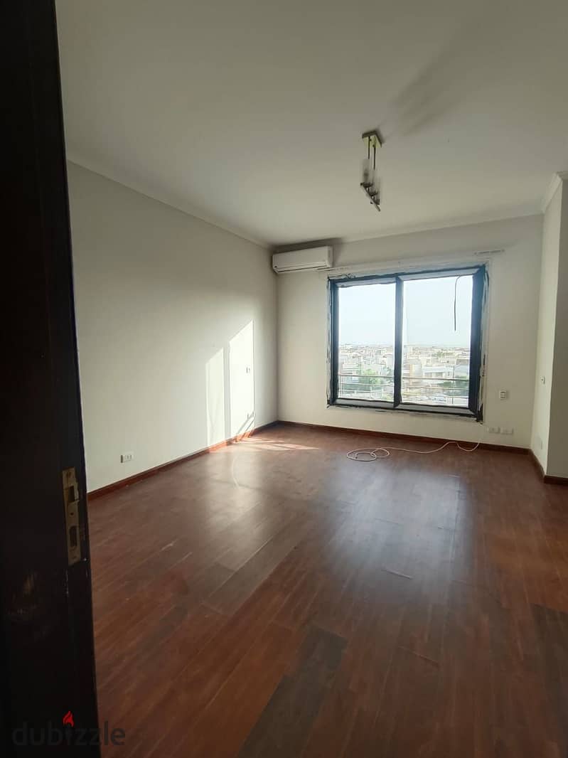 For sale Penthouse with roof Fully finished  in casa Sodic 4