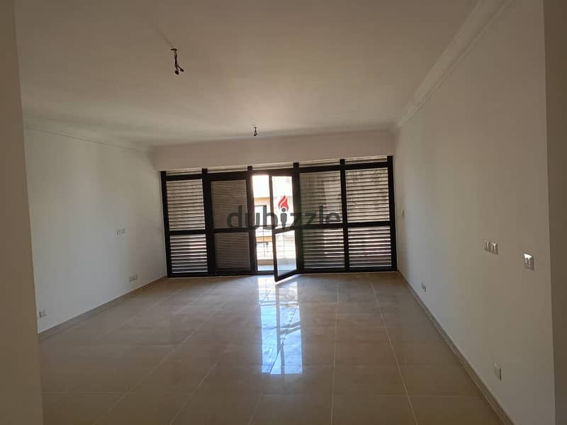 Apartment For Rent 166m in B8 Garden Vew Fifth floor 3