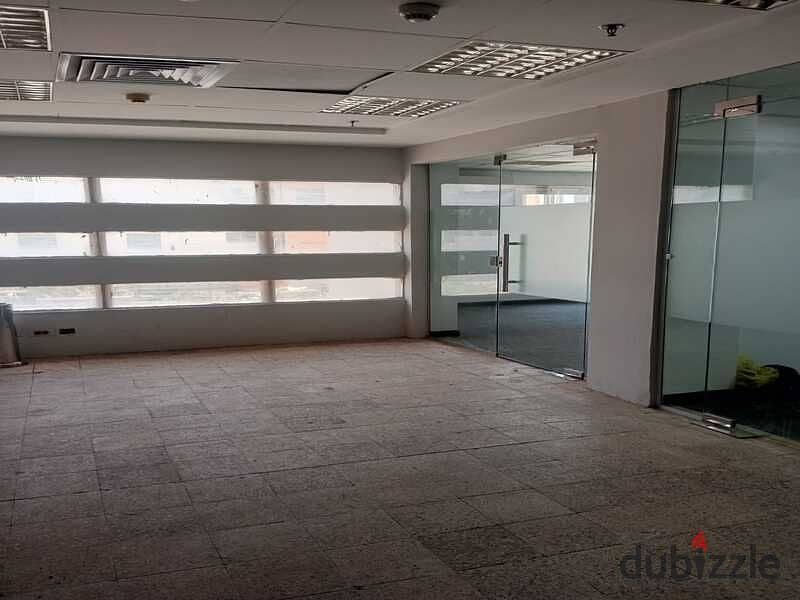 Office space 120 sqm in Bank Center 2