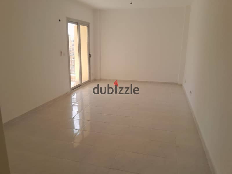 Apartment for sale in Madinaty, Model 100, area 107 square meters, first residence, garden view 5