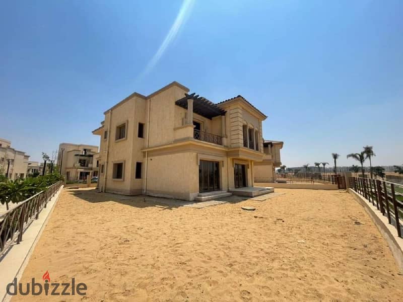 For sale, a detached villa, D3, Bahri, overlooking a large garden, in installments 2