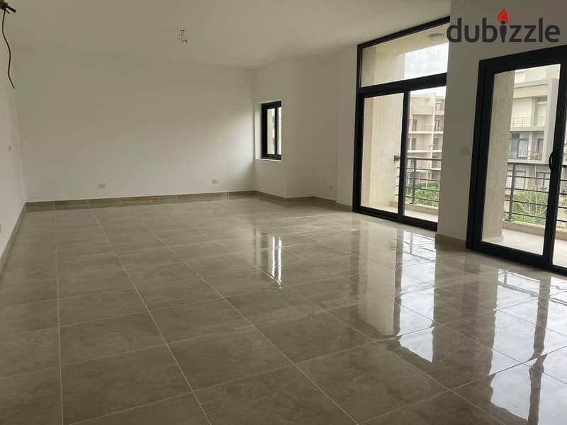 Apartment for sale, ground floor,ready to move, fully finished, in Fifth Square New Cairo 3