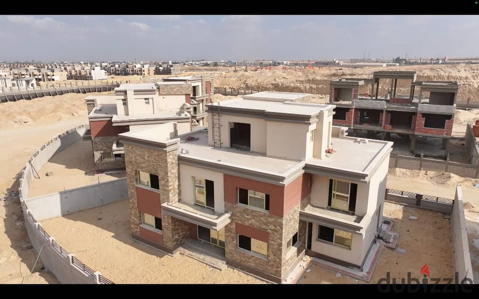 Townhouse for sale, delivery 1.5 years In installments and the club is free  Noble New Cario  تاون هاوس للبيع  كمبوند نوبل النادي مجاني لفتره محدوده 1