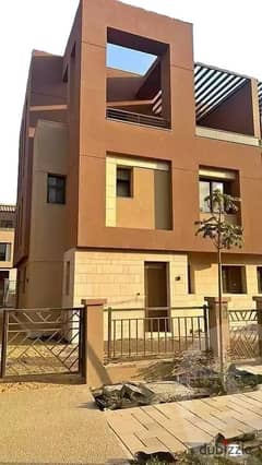 For sale townhouse 258m ready to move in District 5 Compound